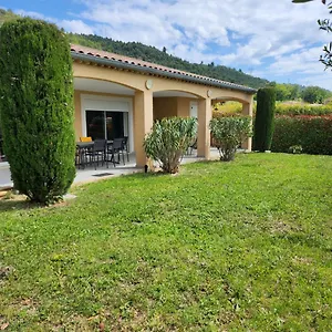 https://la-thomassine-en-provence.fr-provencehotel.com